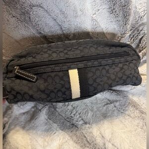 Coach - Unisex (Men’s) Signature Canvas with Varsity Stripe Toiletry Bag - EUC